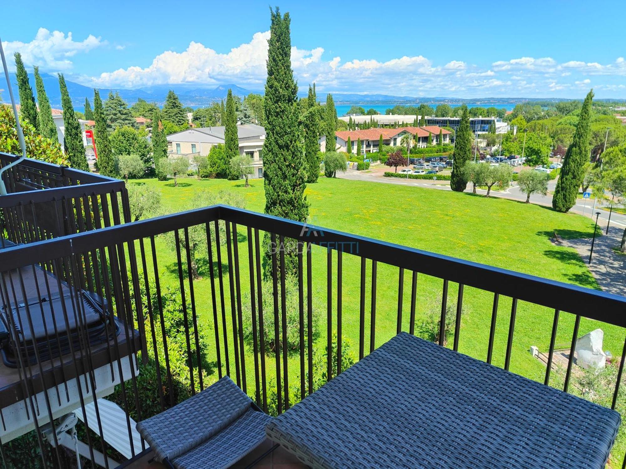 Ossidiana Apartment - Vista Lago - Centrico Сирмионе Екстериор снимка